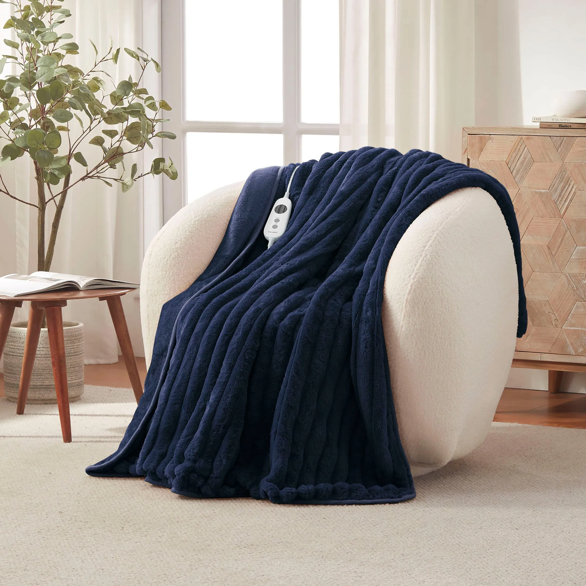 Chunky Embossed Fleece Heated Throw Midnight Blue