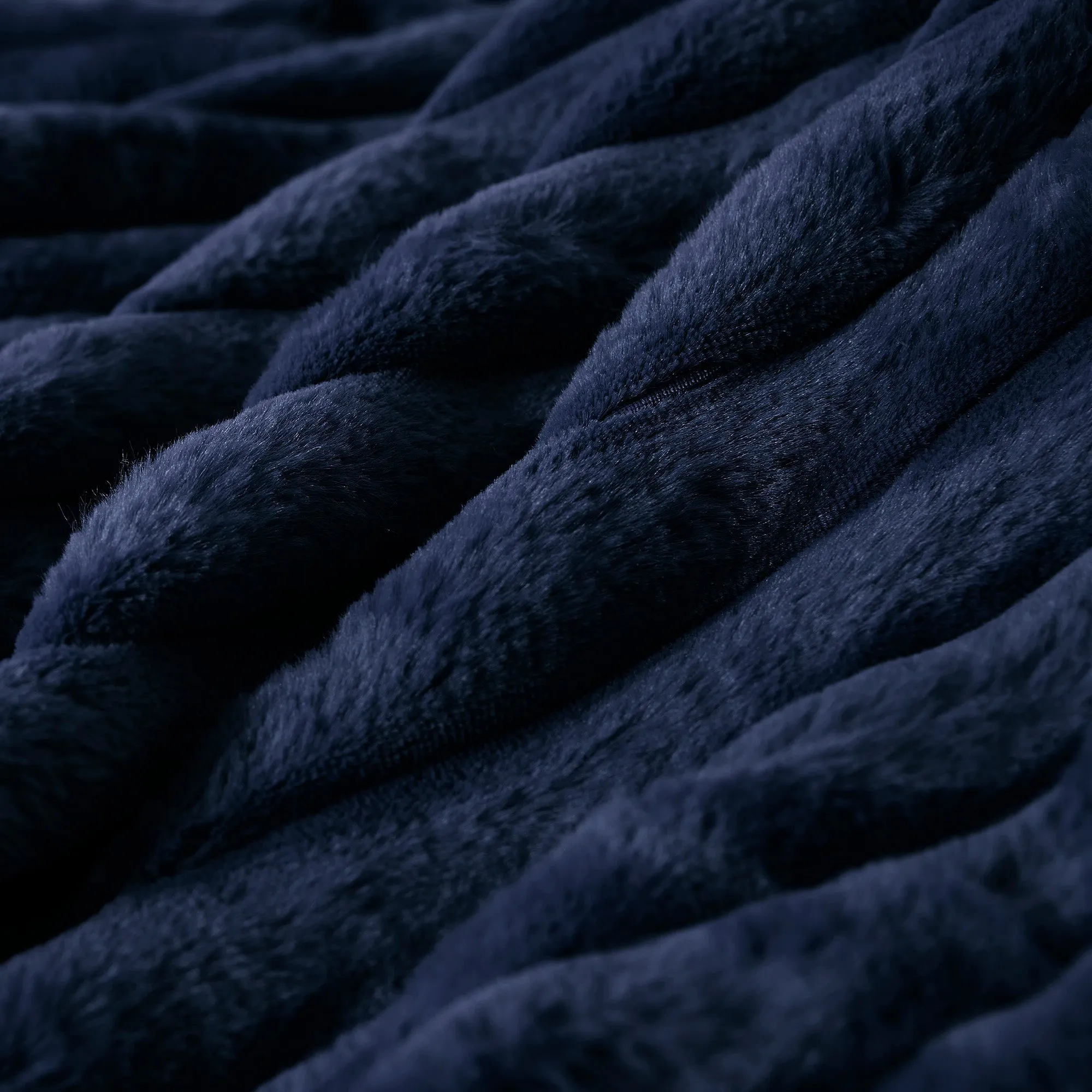 Chunky Embossed Fleece Heated Throw Midnight Blue