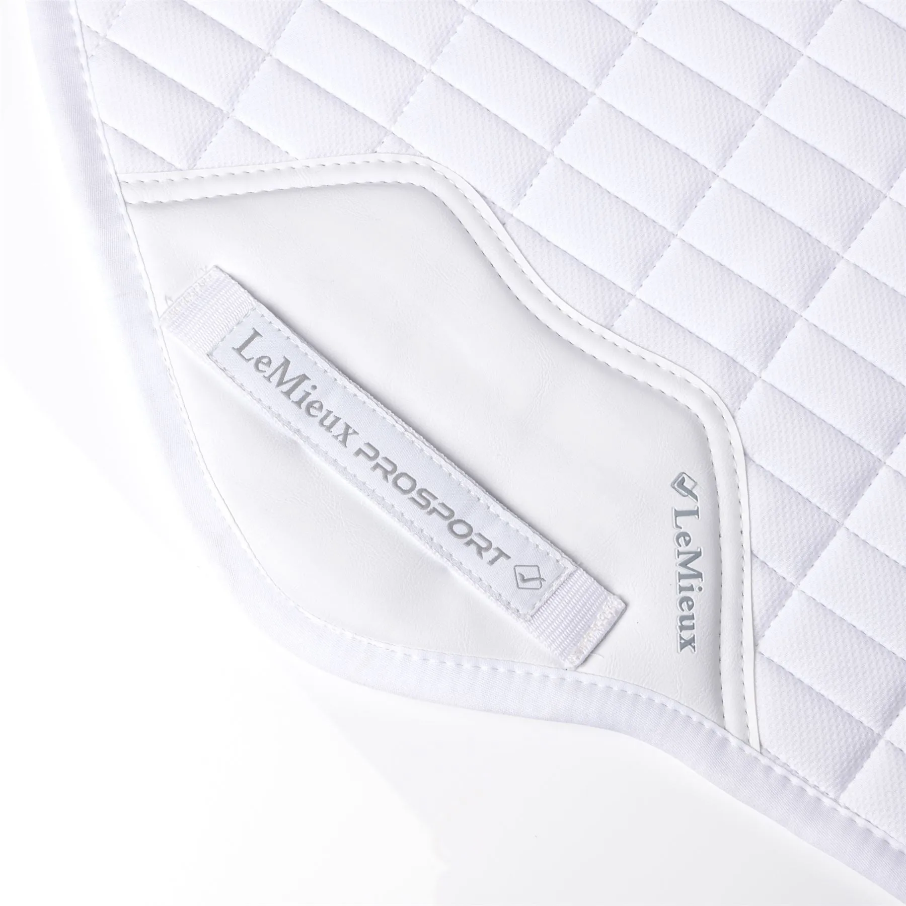 LeMieux Self-Cool Close Contact Square Arctic