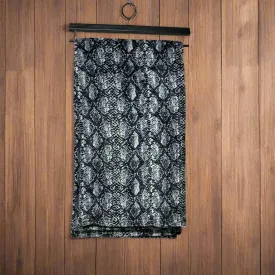 Plush throw blankets