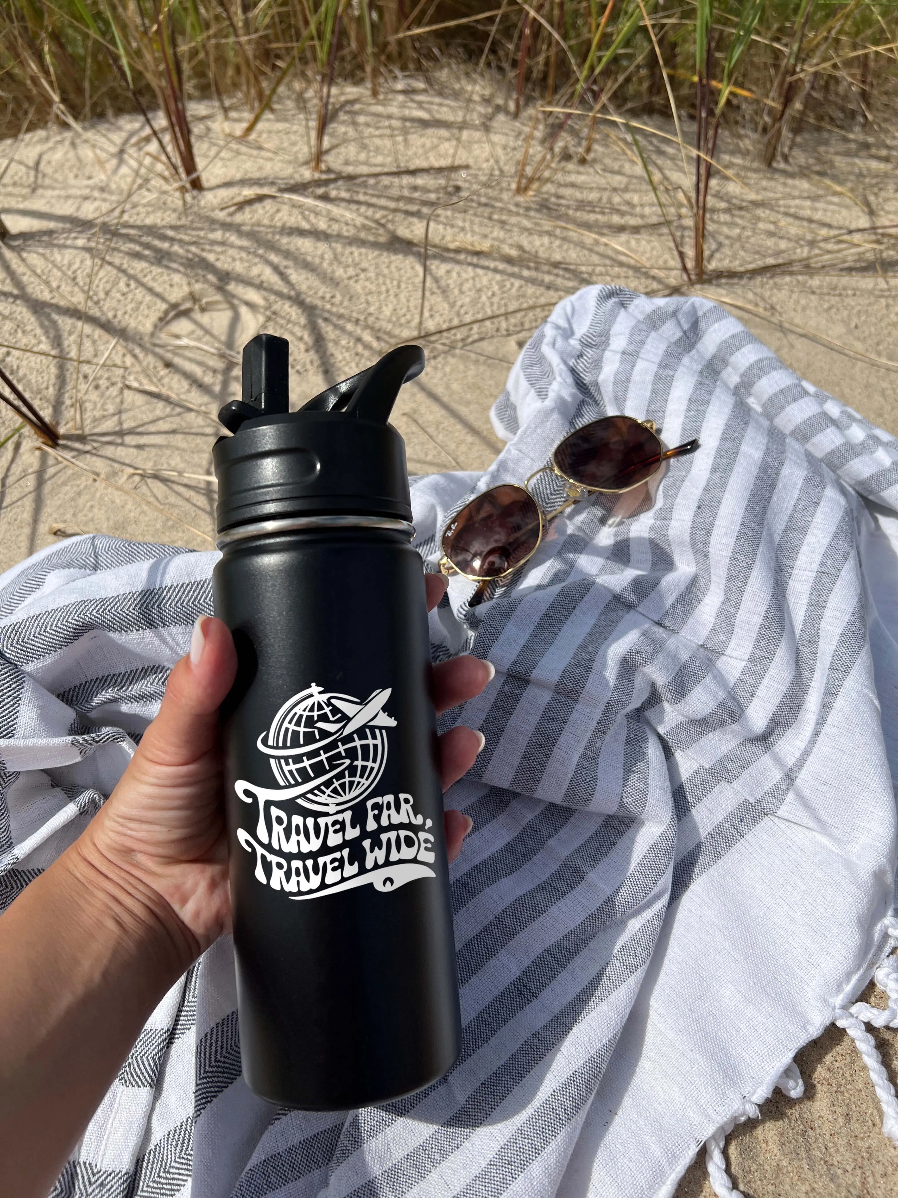 Traveling around World Sports Water Bottle 18/32 oz,  Stainless Steel Insulated Flasks, Custom Water Bottle, Name Bottle,  Keeps Cold 24 Hrs